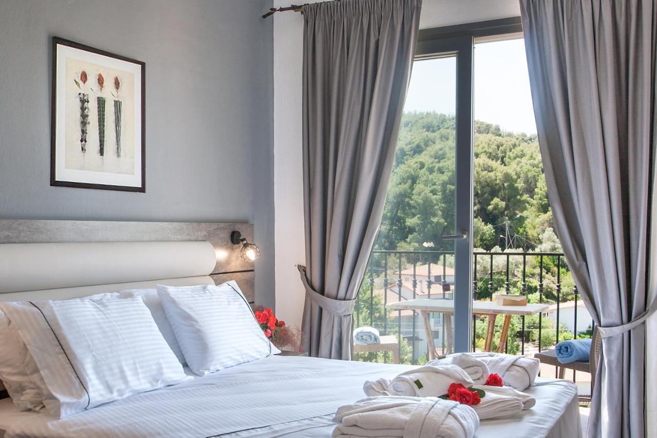 Hermes Hotel Vromolimnos Bagian luar foto